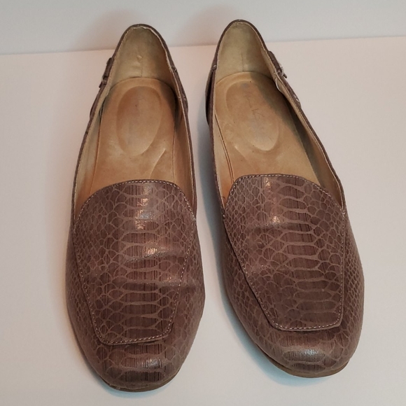 Snake print loafers - Picture 5 of 15